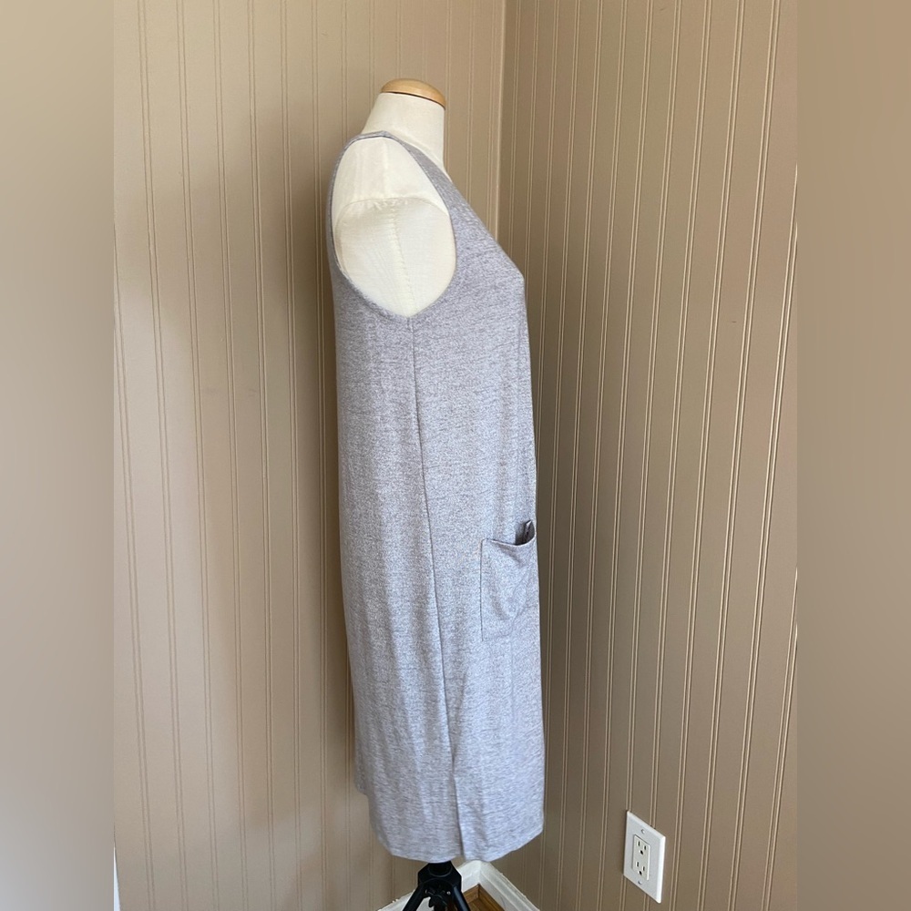 Twik Grey Super Soft Long Sleeveless Sweater Vest Women’s Size Small - Picture 2 of 5